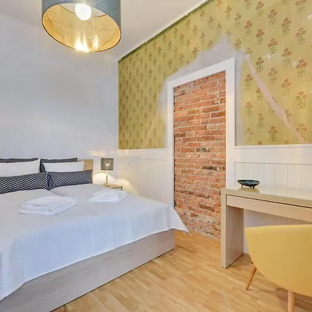 Apartament Unique 755 - Z 2 Sypialniami Blisko Monte Cassino